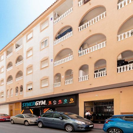 Apartamento Asta Apartment Торевиеха Екстериор снимка