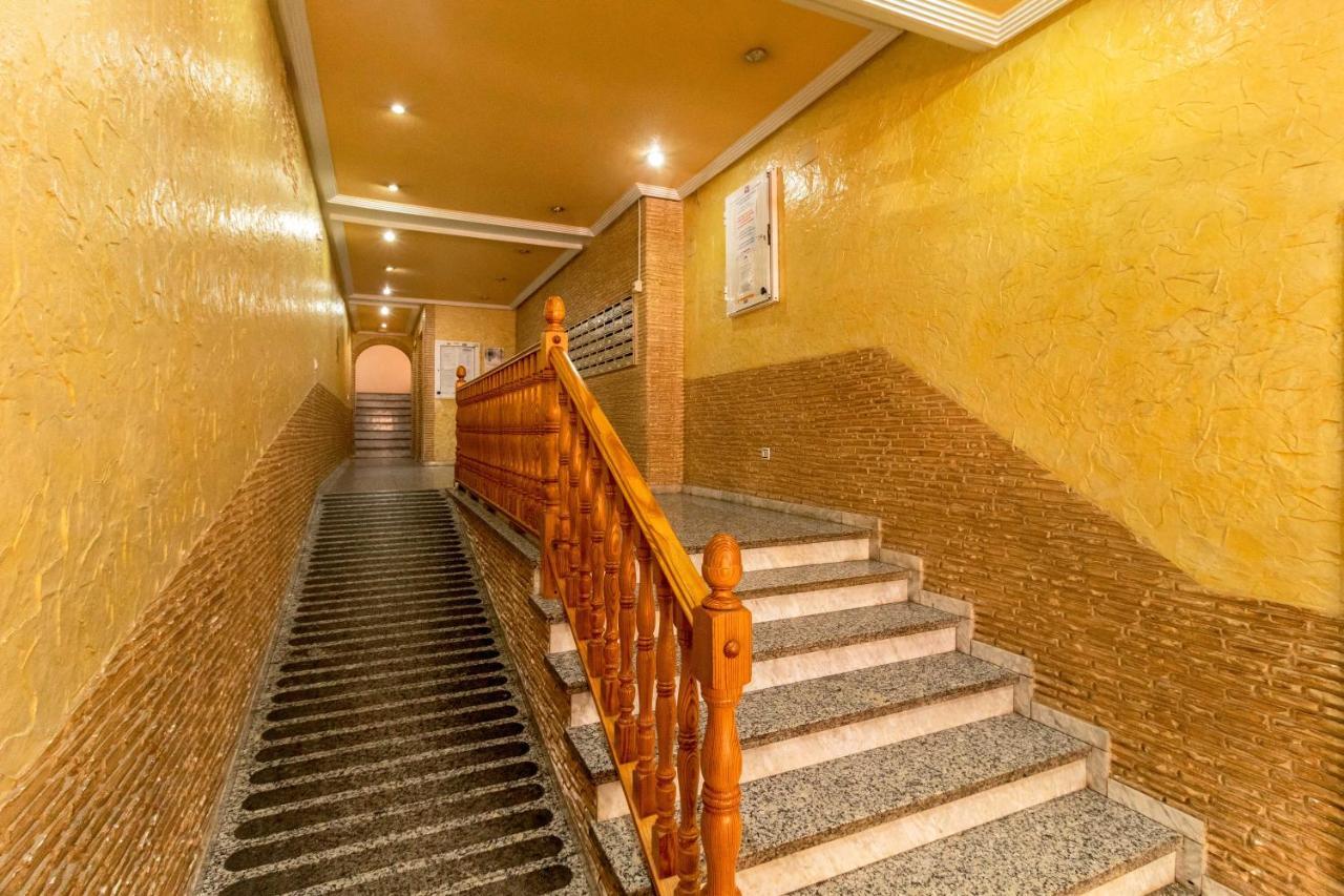 Apartamento Asta Apartment Торевиеха Екстериор снимка
